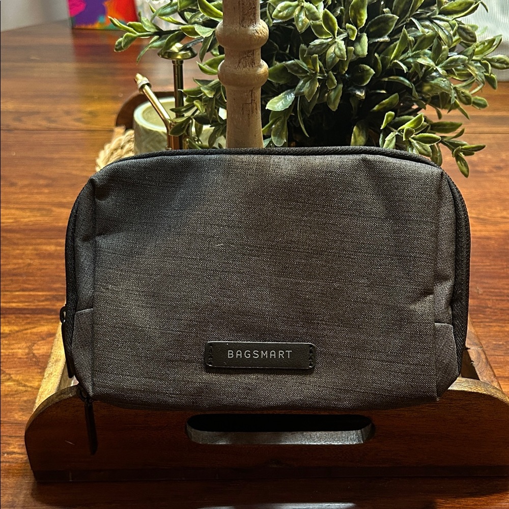 BAGSMART Tech Accessory Travel Organizer Bag